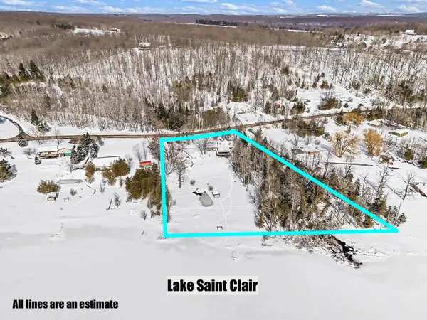 9690 Lake ST, Banks Twp, MI 49729