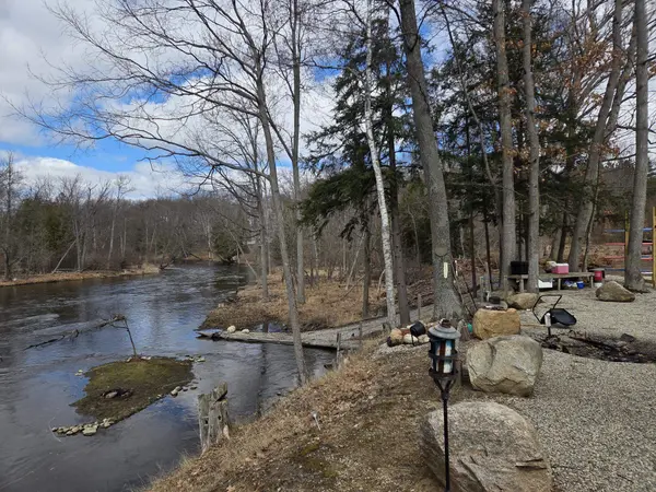 5172 W Pickard RD, Deerfield Twp, MI 48858