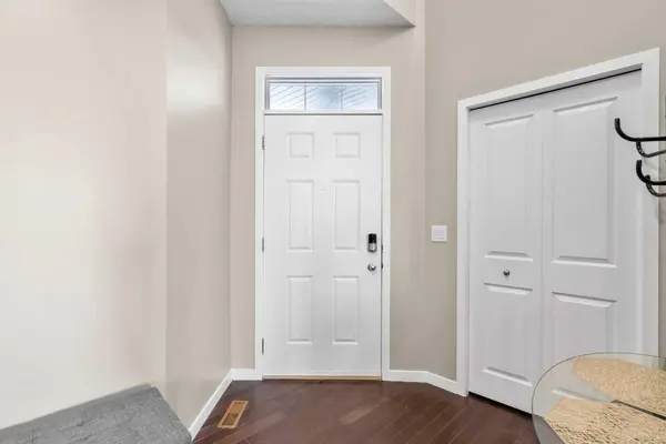 12 Brightoncrest MNR, Calgary, AB T2Z 0N9