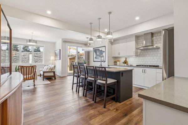 24 Willow Park PT, Cochrane, AB T4C 2V3