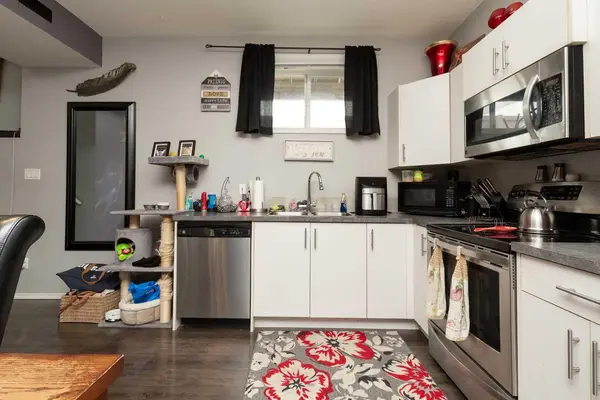 1164 Keystone RD W, Lethbridge, AB T1J 4S7