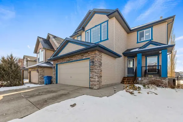 328 RainBow  Falls WAY, Chestermere, AB T1X 1W5