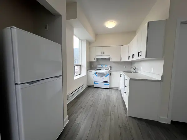 420 Parliament ST #1, Toronto C08, ON M5A 3A2