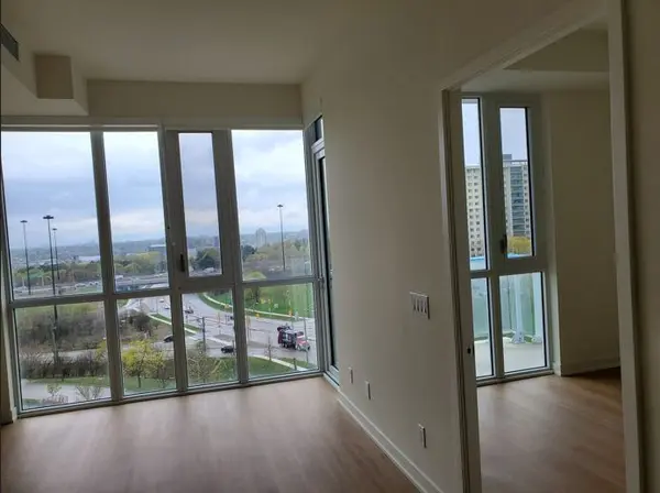 10 Deerlick CT #803, Toronto C13, ON M3A 0A7