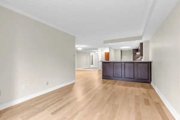 1200 Don Mills RD #412, Toronto C13, ON M3B 3N8