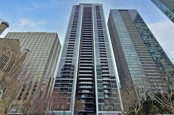 28 Ted Rogers WAY #1806, Toronto C08, ON M4Y 2J4
