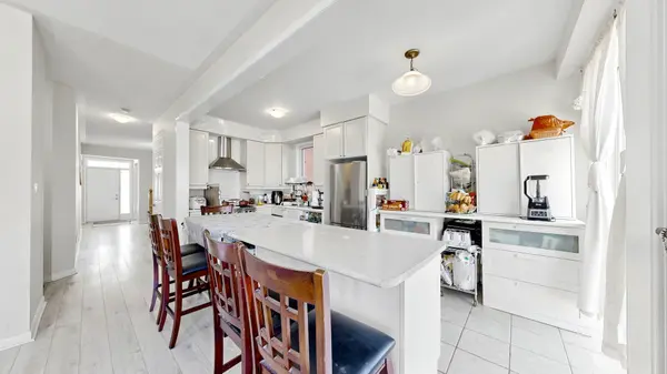 1754 Hayden LN, Pickering, ON L1X 0A9