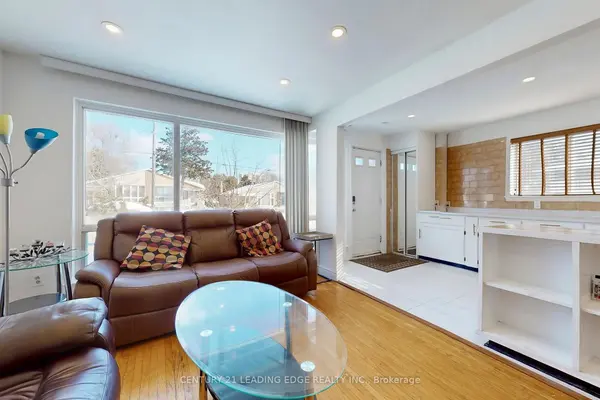 210 Linden AVE, Toronto E04, ON M1K 3H8