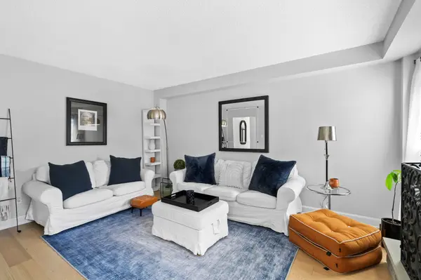 1321 Anton SQ, Pickering, ON L1V 5S7