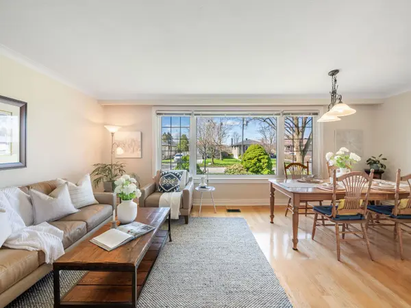 9 Wincrest DR, Toronto E09, ON M1P 4J3