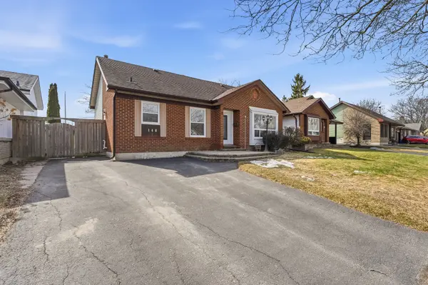 148 Guthrie CRES, Whitby, ON L1P 1A8