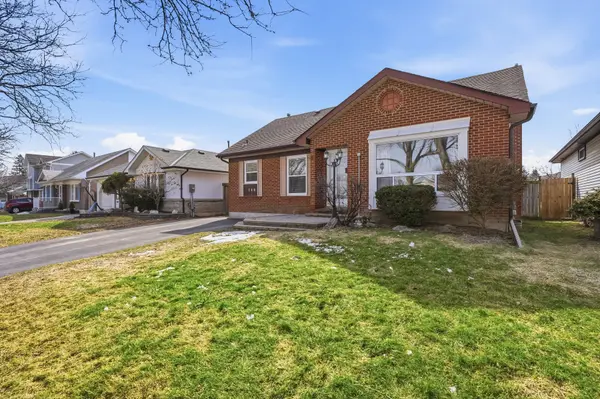 148 Guthrie CRES, Whitby, ON L1P 1A8