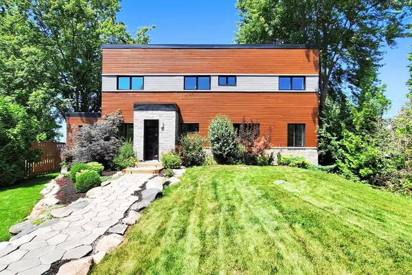 44 Irving DR, Georgina, ON L0E 1N0