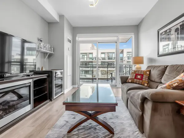 271 Sea Ray AVE #B305, Innisfil, ON L9S 0J4