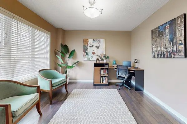 303 King ST E, East Gwillimbury, ON L0G 1M0