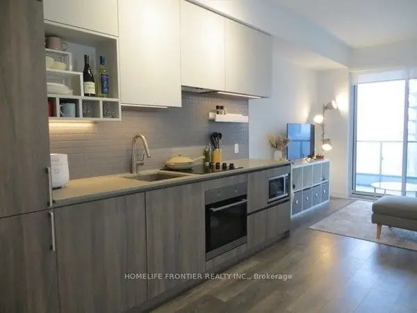 950 Portage Pkwy #1005, Vaughan, ON L4K 0J7