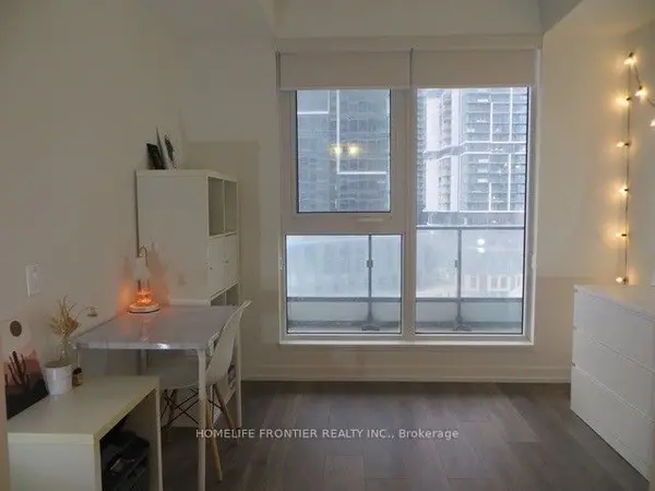 950 Portage Pkwy #1005, Vaughan, ON L4K 0J7