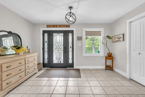 89 River ST, Georgina, ON L0E 1R0