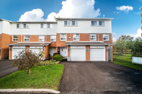 237 Steel ST #8, Barrie, ON L4M 2H1