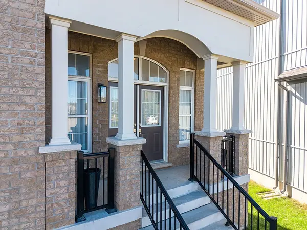 204 Lia DR, Clearview, ON L0M 1S0