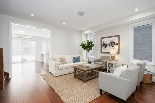 13 Sun Valley AVE, Wasaga Beach, ON L9Z 0N6