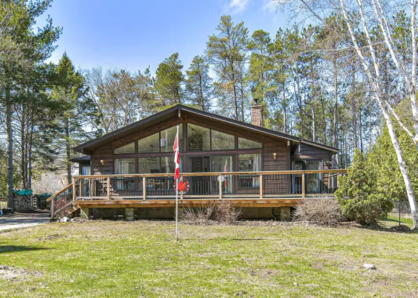 2352 Reeves RD, Tay, ON L0K 2A0