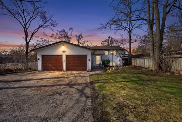 1976 River RD W, Wasaga Beach, ON L9Z 2W2