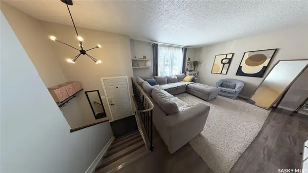 366 Meighen CRESCENT, Saskatoon, SK S7L 4W7