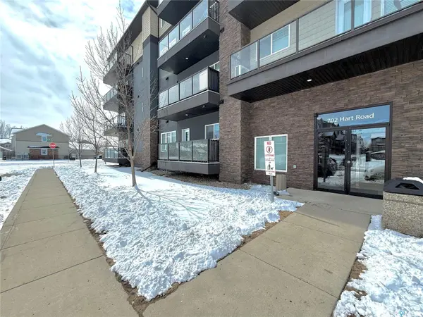 702 Hart ROAD #202, Saskatoon, SK S7M 4P4