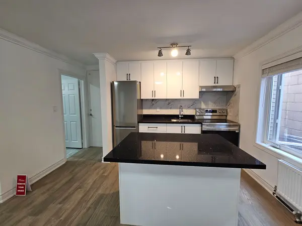 2685 Eglinton AVE W #201, Toronto W03, ON M6M 1T8