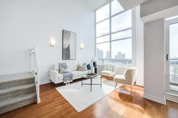 200 Manitoba ST #417, Toronto W06, ON M8Y 3Y9