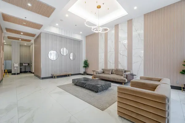 4070 Confederation Pkwy #517, Mississauga, ON L5B 0E9