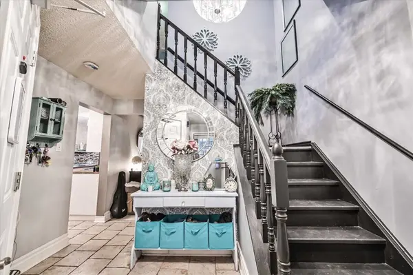 39 Barrington CRES, Brampton, ON L6Z 1N2