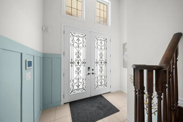 185 Bonnieglen Farm BLVD, Caledon, ON L6P 1K7