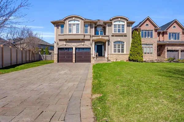 2522 Lyndhurst DR, Oakville, ON L6H 7W3