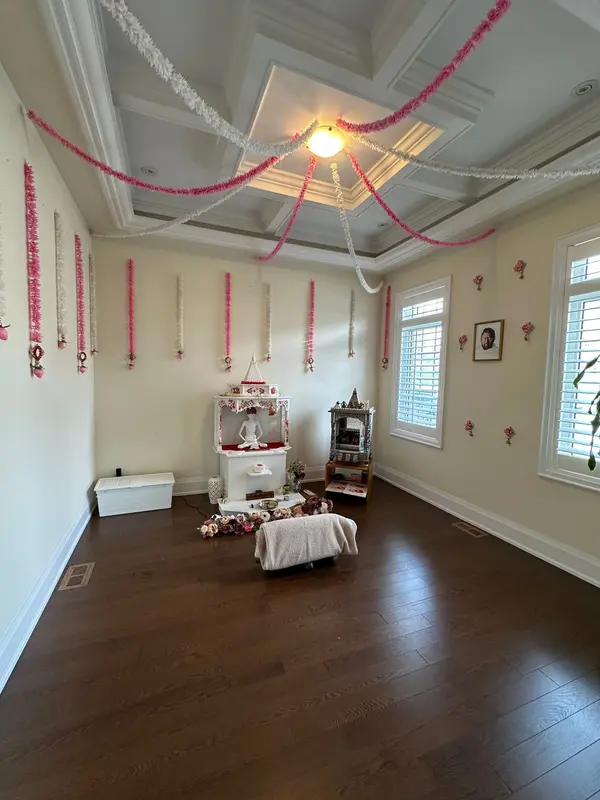 18 Natural TER, Brampton, ON L6Y 6A5