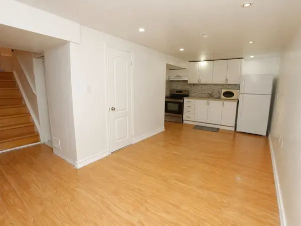 6482 Chaumont CRES #Lower, Mississauga, ON L5N 2M8