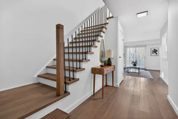 2120 Rathburn RD E #43, Mississauga, ON L4W 2S8