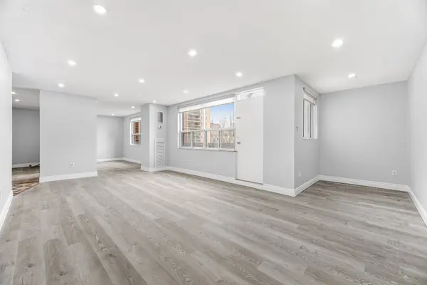 45 Silverstone DR #203, Toronto W10, ON M9V 4B1