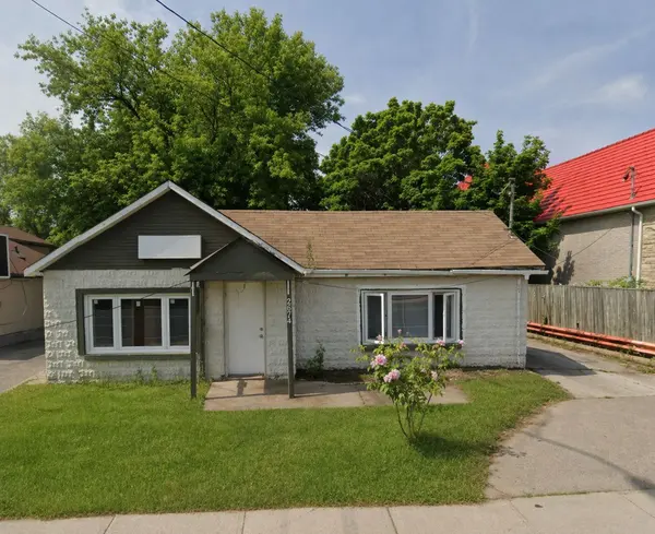 2574 Confederation Pkwy, Mississauga, ON L5B 1S2