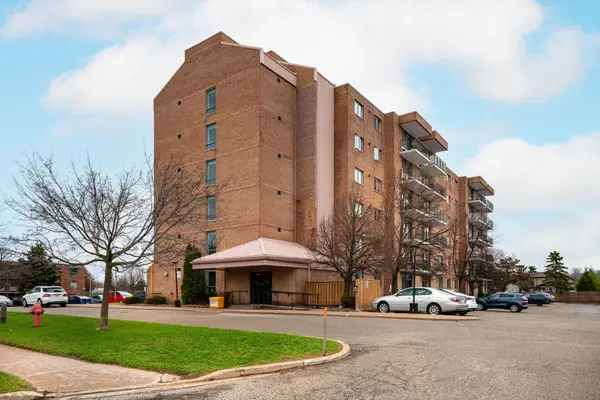 16 Fourth ST #32, Orangeville, ON L9W 4N7