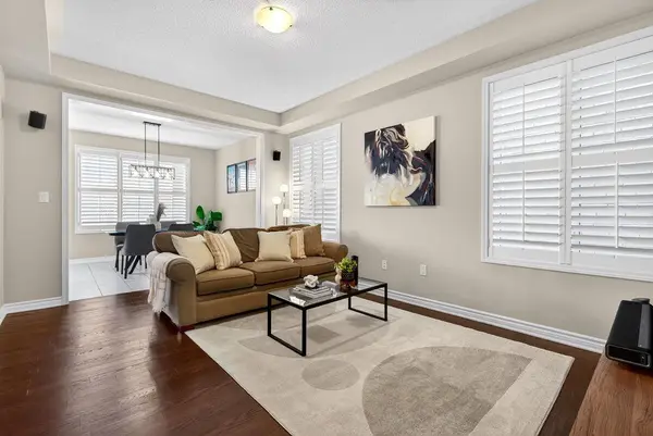 446 Grey LNDG, Milton, ON L9E 0B3