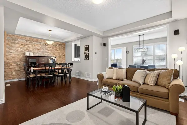 446 Grey LNDG, Milton, ON L9E 0B3