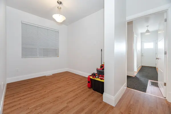 289 Old Weston RD, Toronto W03, ON M6N 3A7