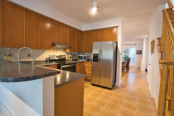 491 Pettit TRL, Milton, ON L9T 6N9