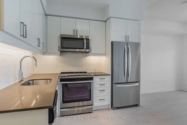 8 Nahani WAY #2418, Mississauga, ON L4Z 4J8