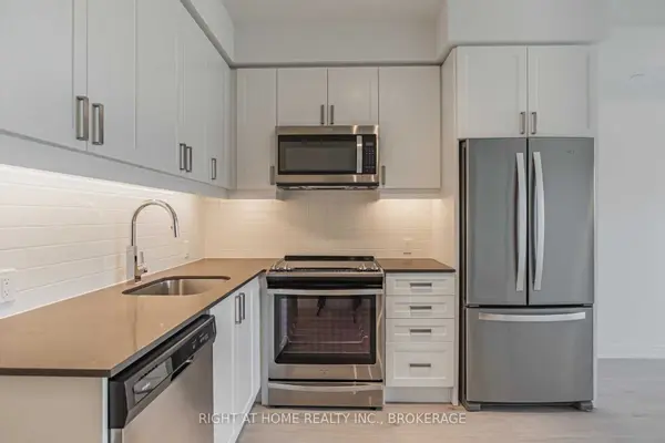 8 Nahani WAY #2418, Mississauga, ON L4Z 4J8