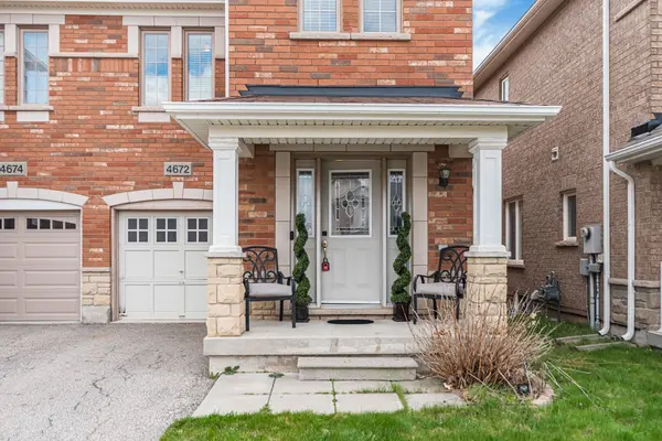 4672 Thomas Alton BLVD, Burlington, ON L7M 0G1