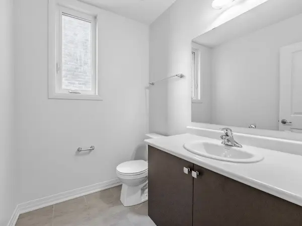 6 Guildhouse DR, Brampton, ON L7A 4W5