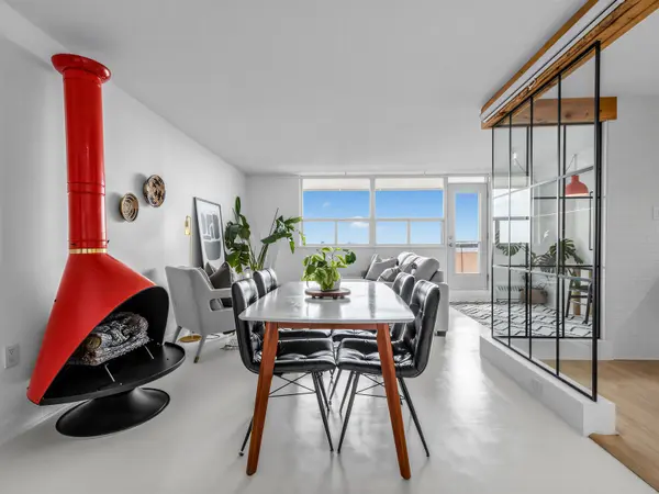 541 Blackthorn AVE #1210, Toronto W03, ON M6M 5A6